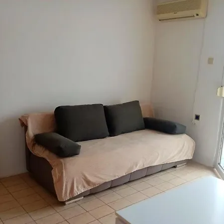 With A Parking Space - 20671 Rogoznica (Sibenik-Knin)