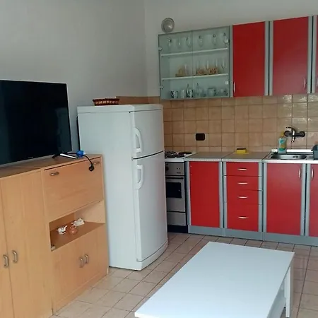 With A Parking Space - 20671 Rogoznica (Sibenik-Knin)