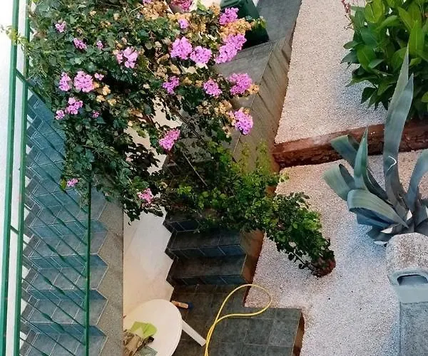 With A Parking Space - 20671